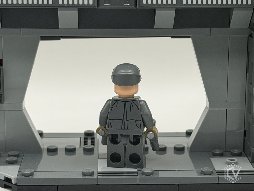 Tobias Beckett sw0919 back with two blasters