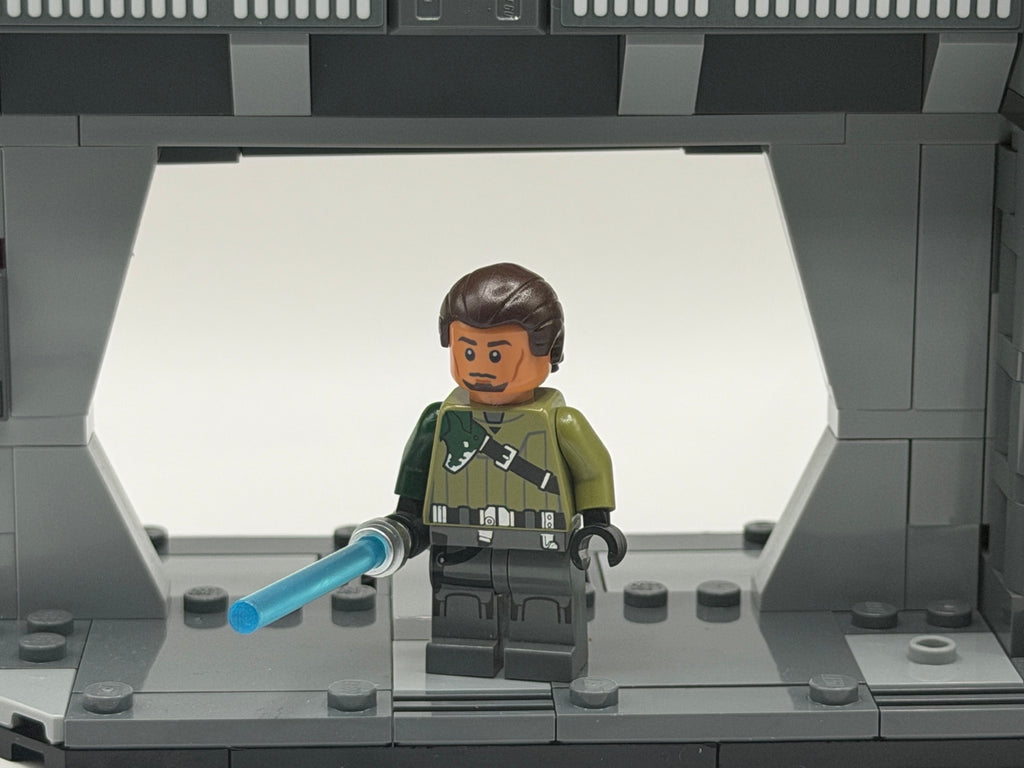 Kanan Jarrus sw0602 front with blue lightsaber